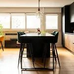 Chic Flat With Terrasse