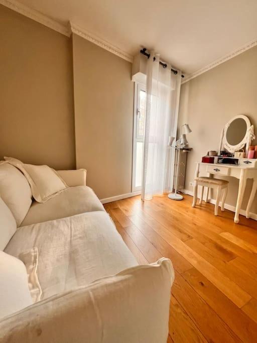 Chic Flat With Terrasse