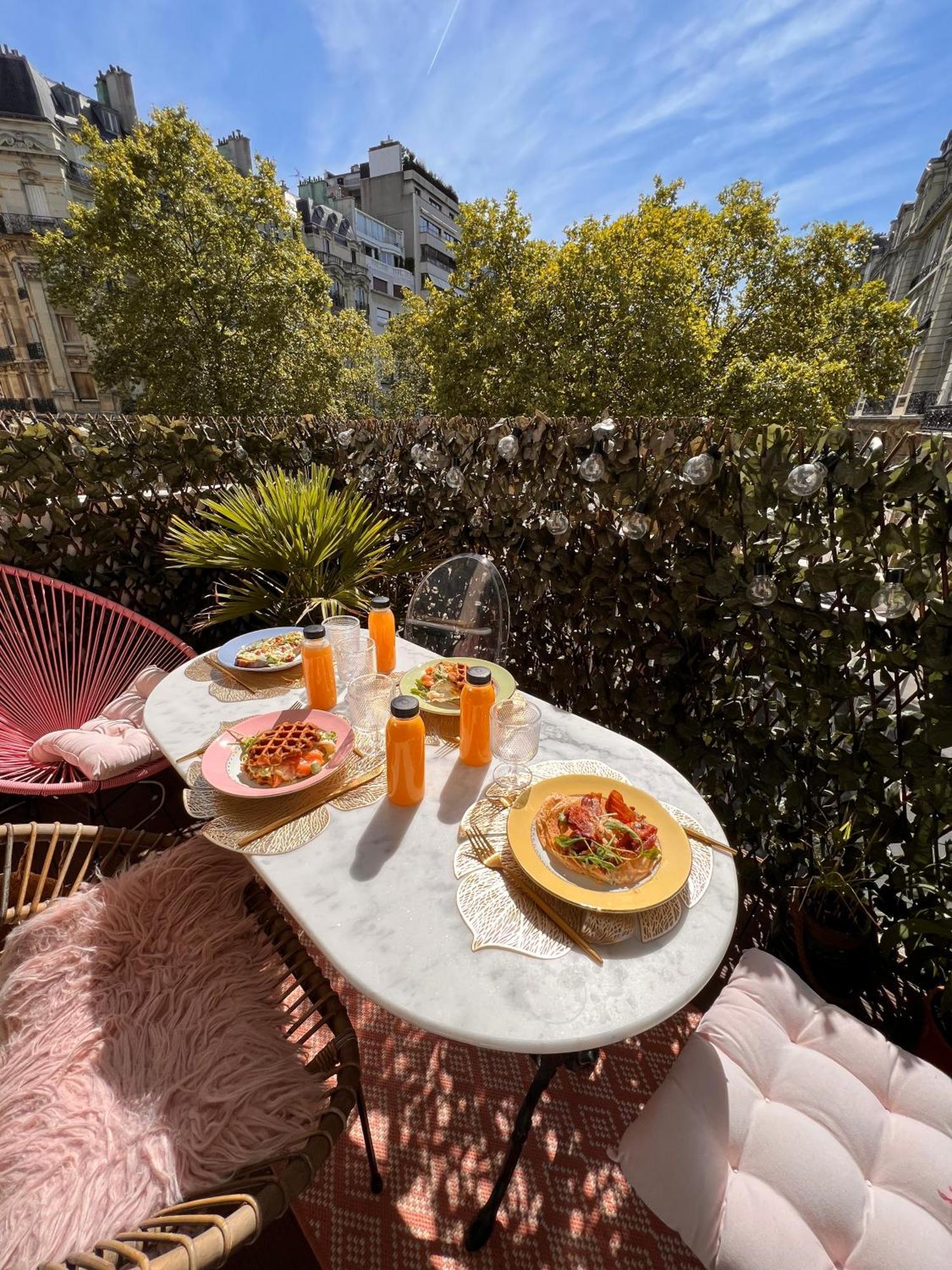 Chic Flat With Terrasse * Parijs